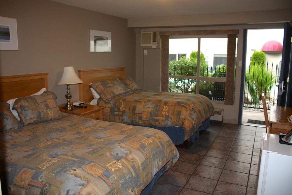 Hilltop Inn - Salmon Arm Exterior foto